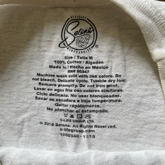 Official Selena Quintanilla Cropped Long Sleeve Graphic Tee - Picture 2 of 7